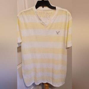 American Eagle Outfitters Yellow and White Short Sleeve Tee Distressed Sz XL/TG